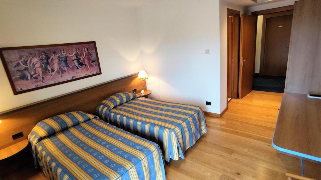 Hotel Luna Vigonovo  Buitenkant foto